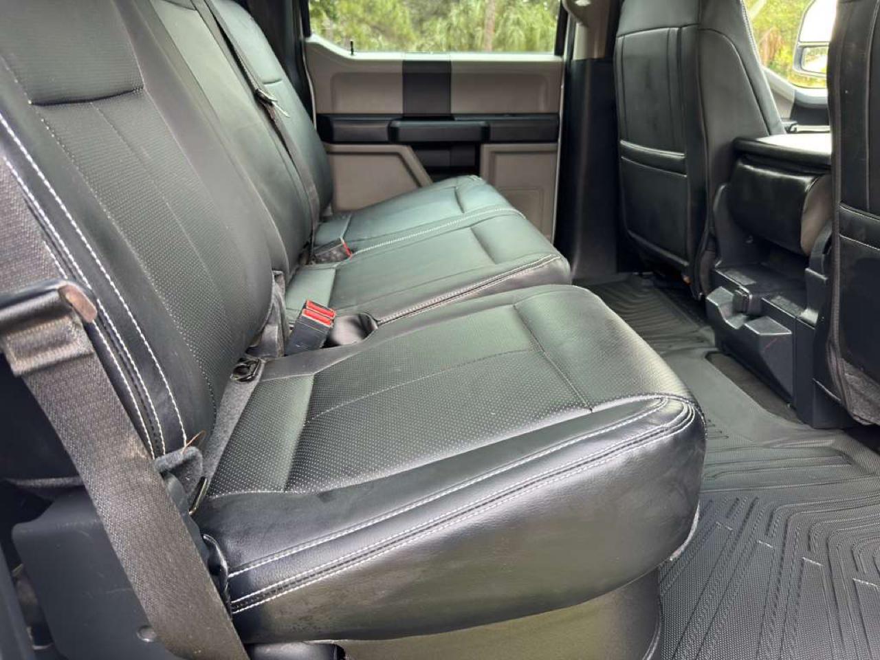 Ford Super Duty F-250 SRW  2022