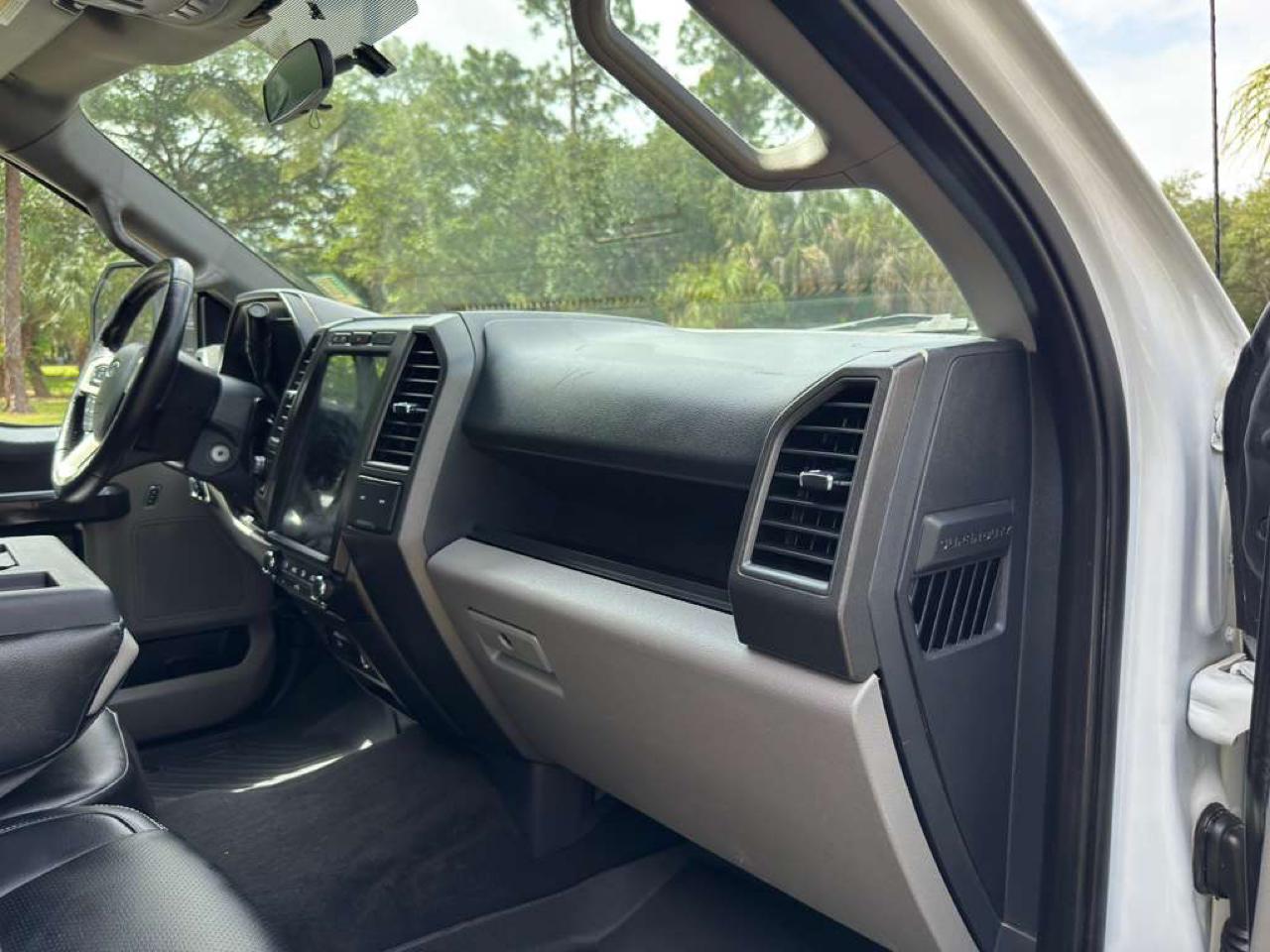 Ford Super Duty F-250 SRW  2022