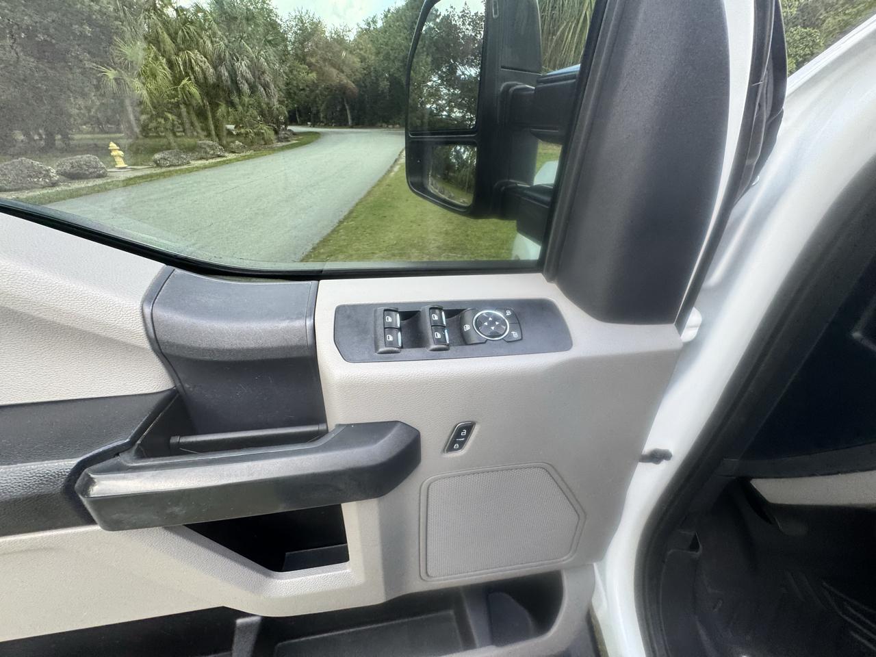 Ford Super Duty F-250 SRW  2022