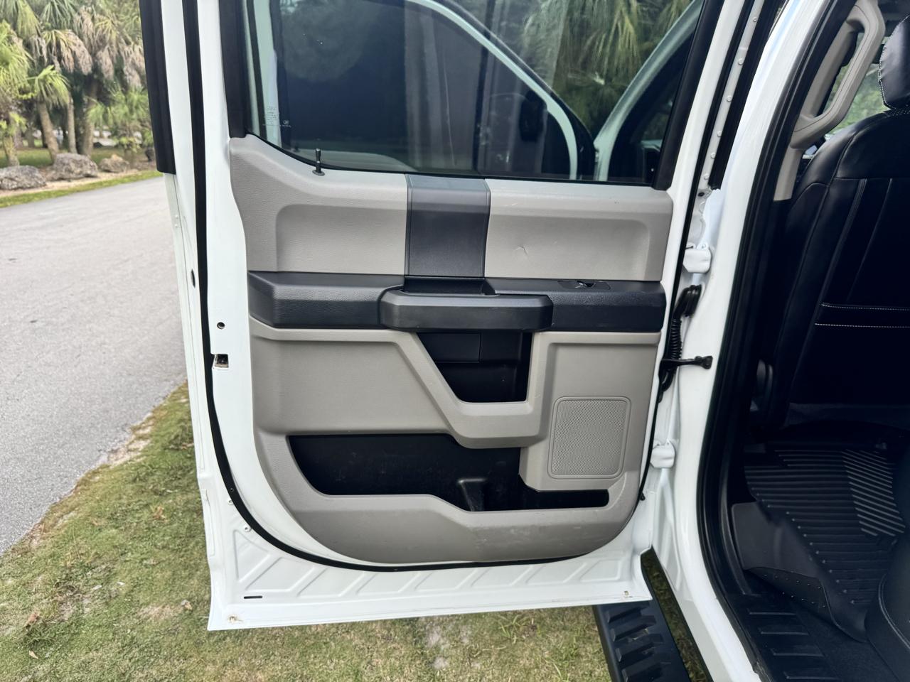 Ford Super Duty F-250 SRW  2022