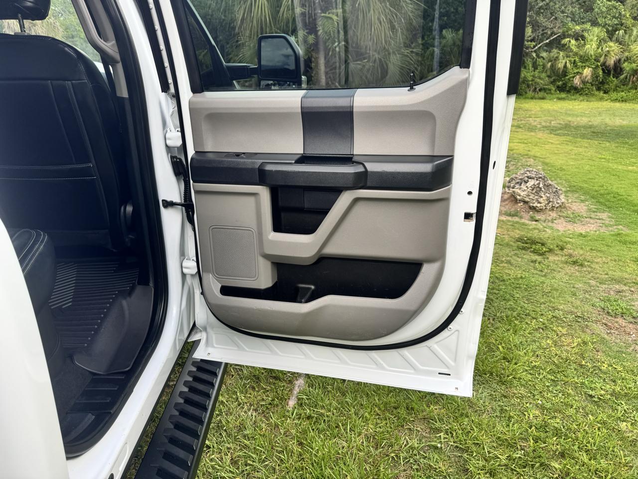 Ford Super Duty F-250 SRW  2022
