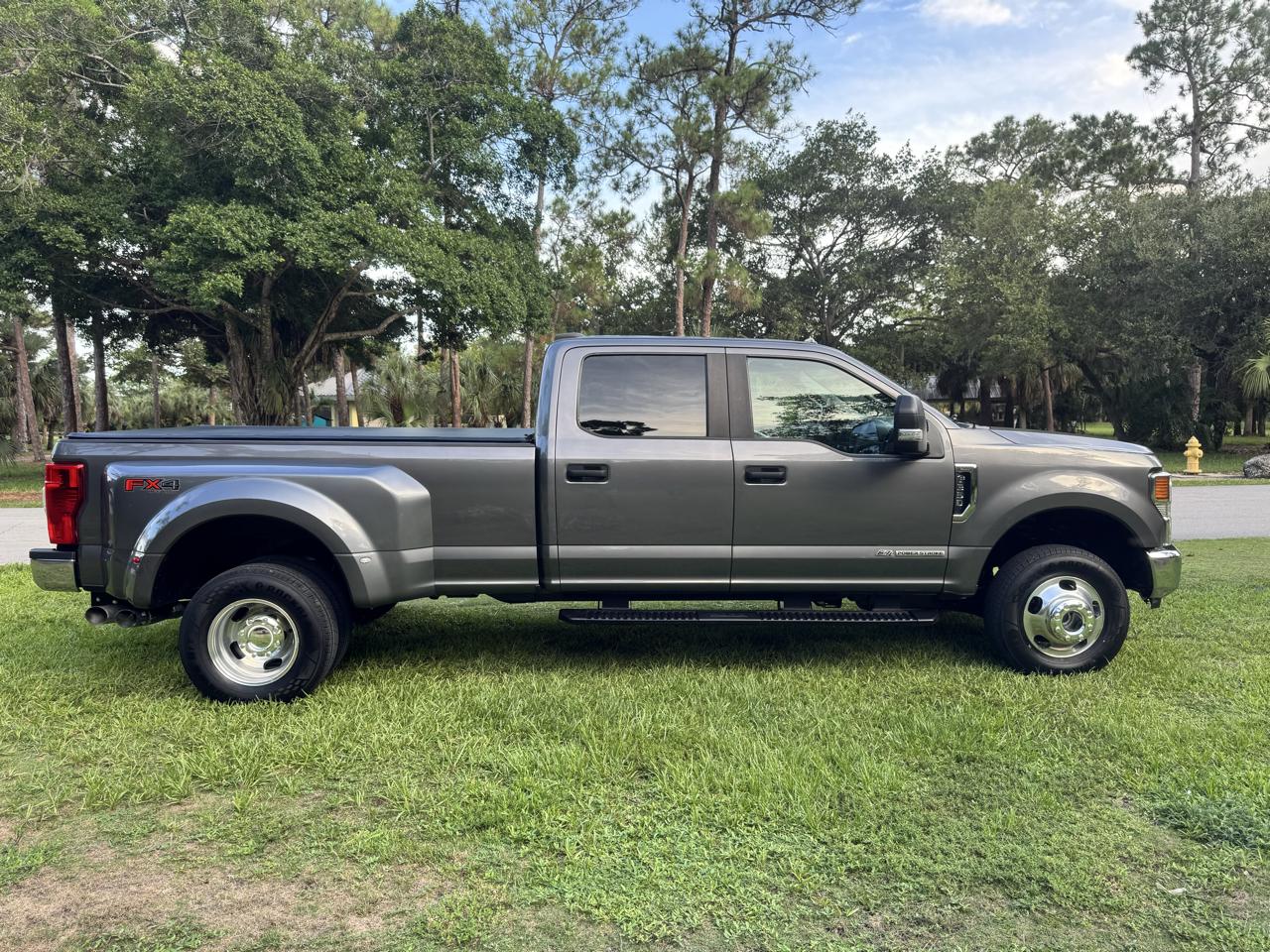 Ford Super Duty F-350 DRW  2021