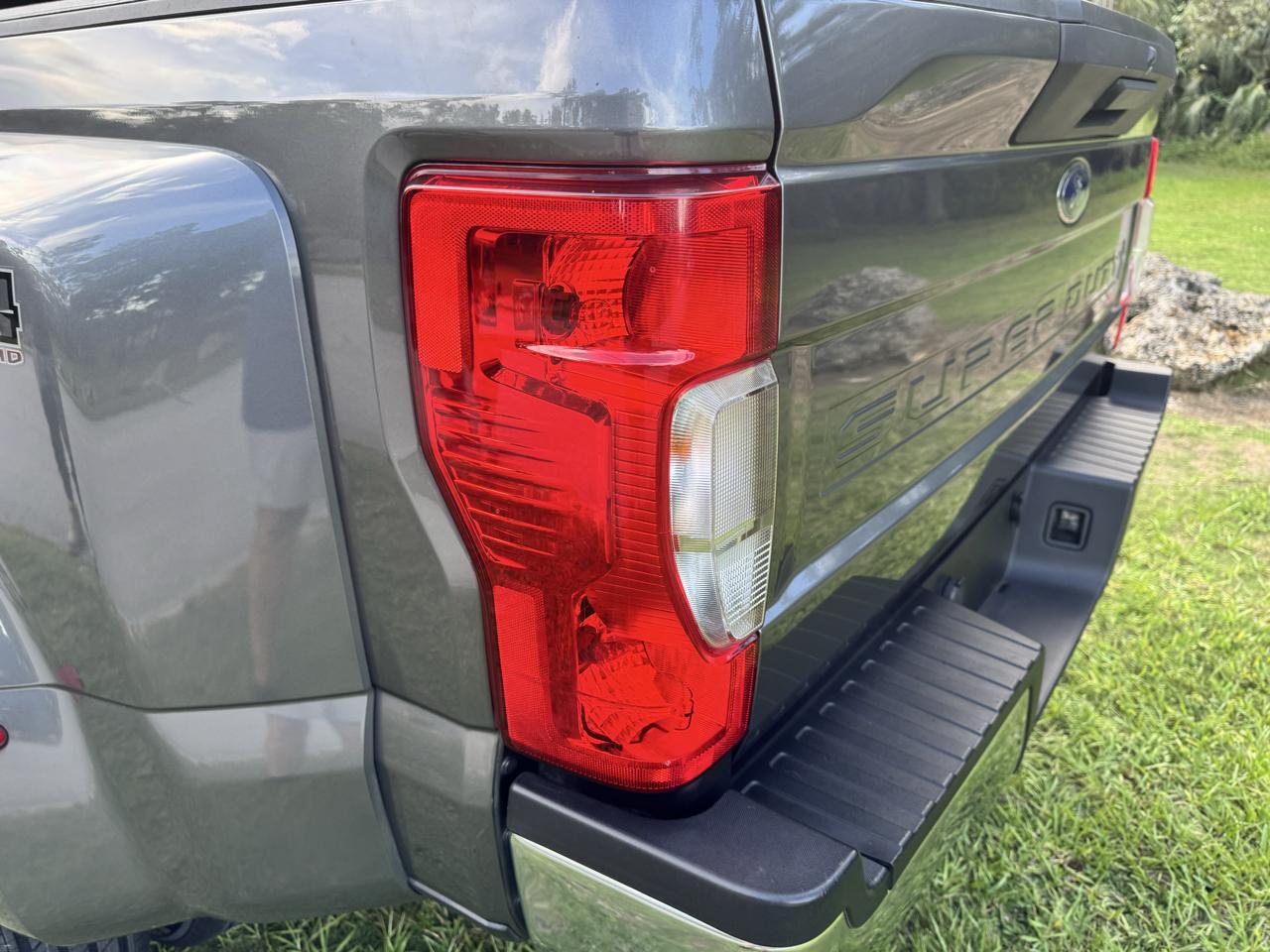 Ford Super Duty F-350 DRW  2021