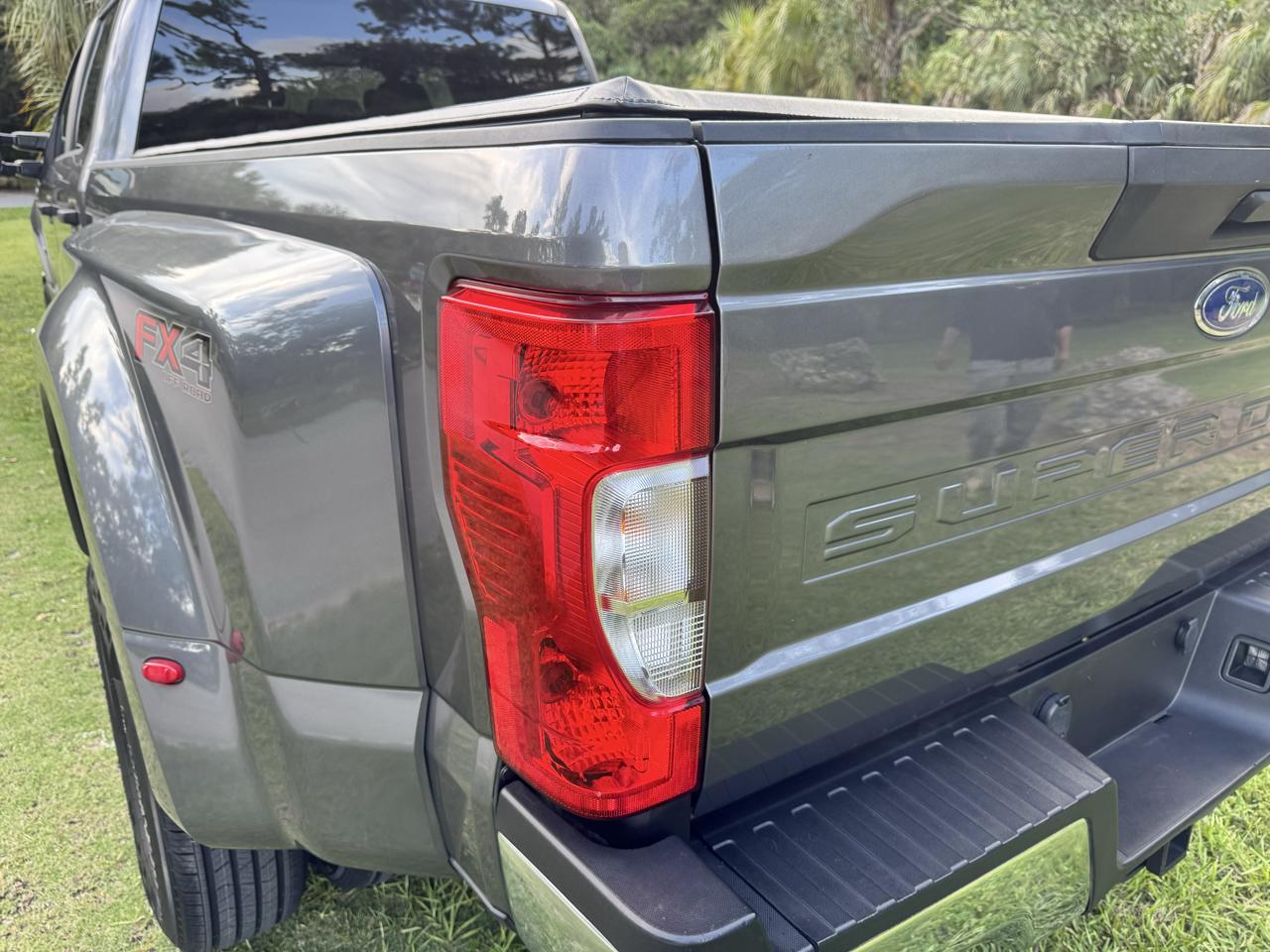 Ford Super Duty F-350 DRW  2021