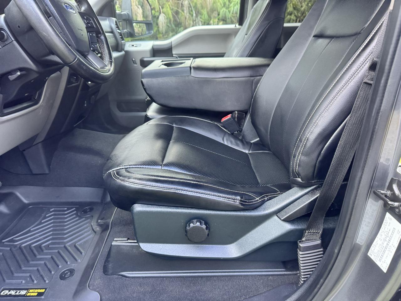 Ford Super Duty F-350 DRW  2021
