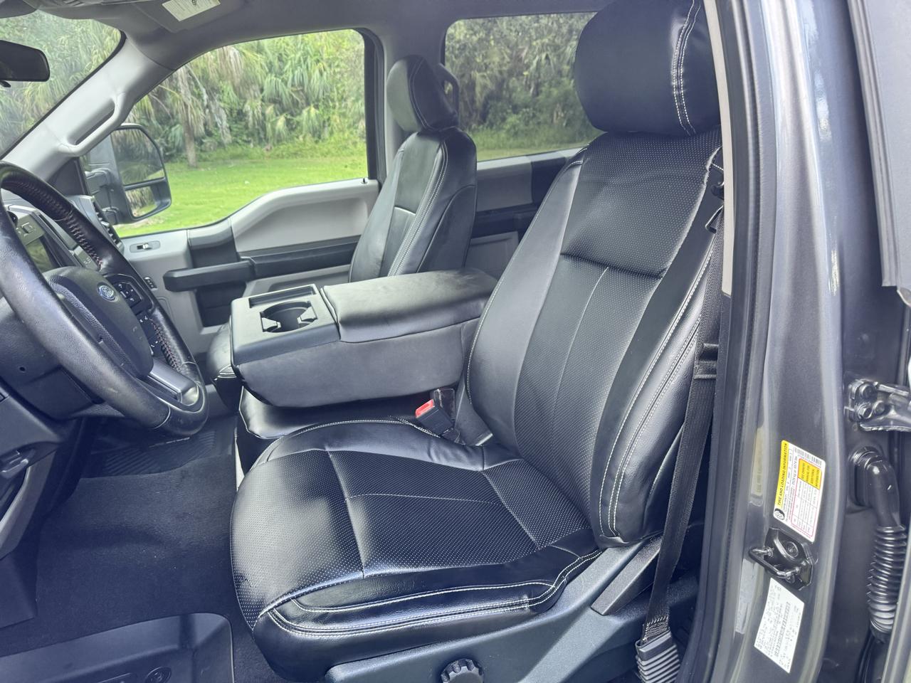 Ford Super Duty F-350 DRW  2021