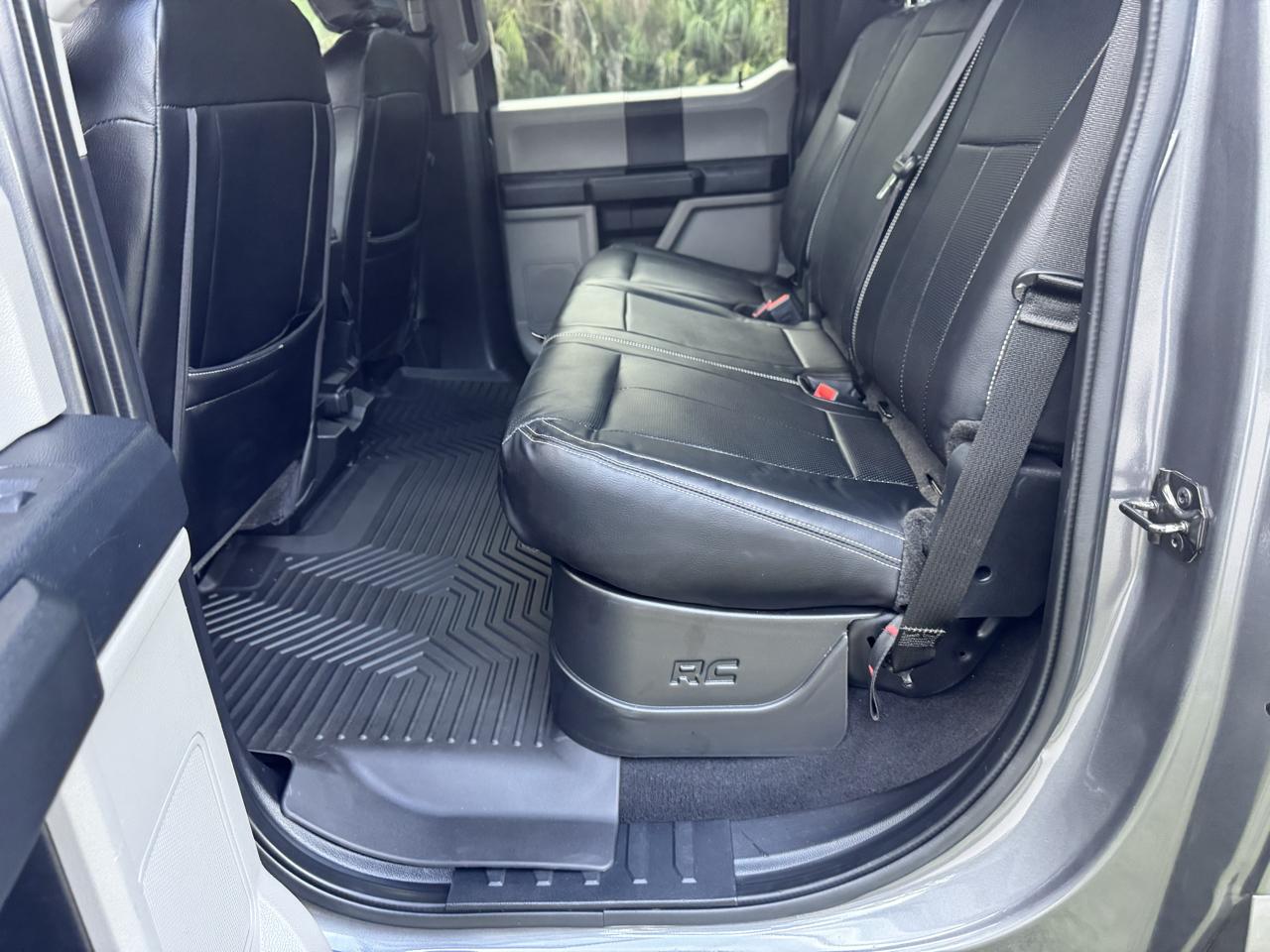 Ford Super Duty F-350 DRW  2021