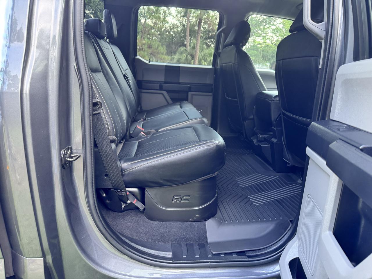 Ford Super Duty F-350 DRW  2021