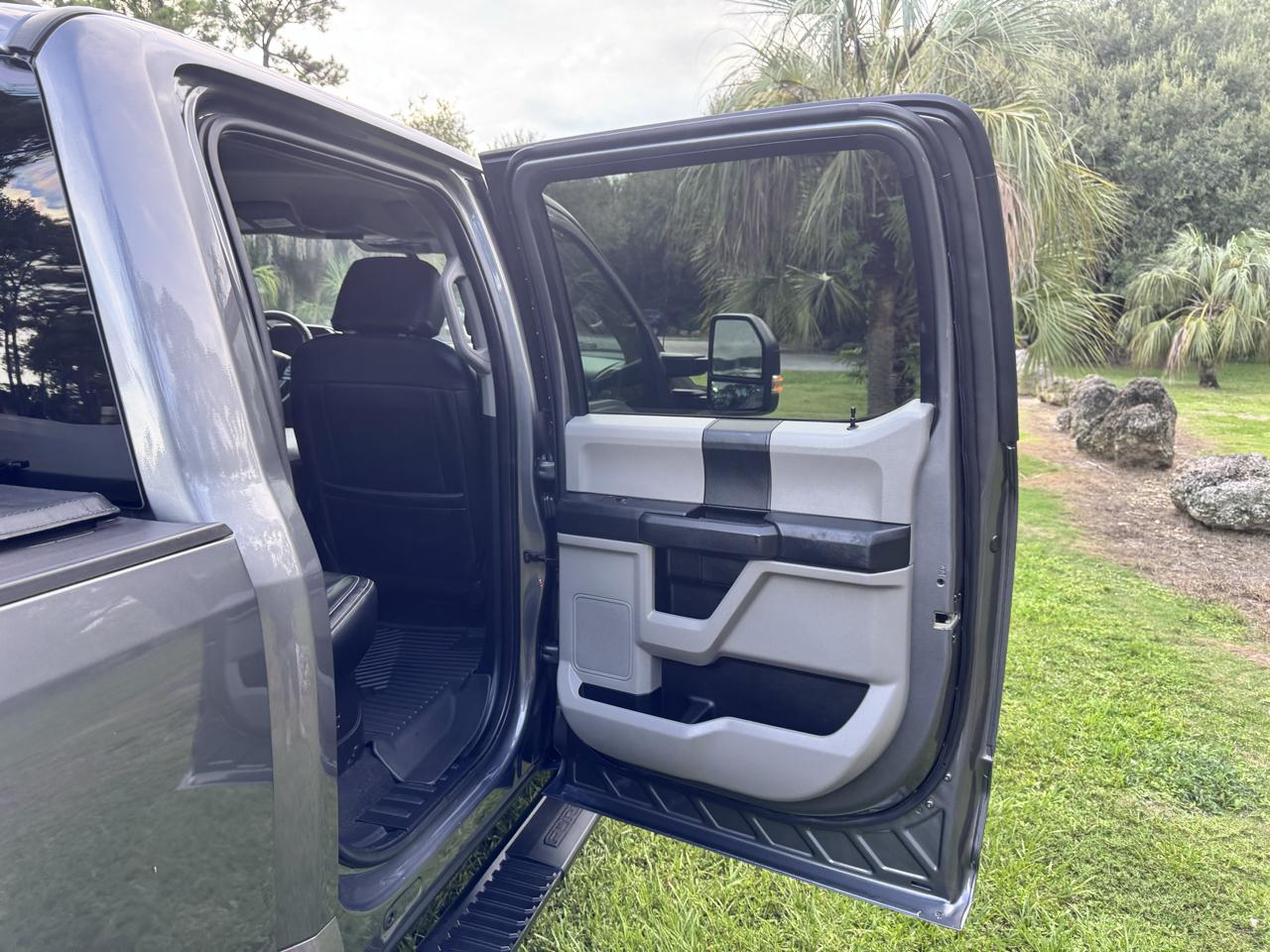Ford Super Duty F-350 DRW  2021