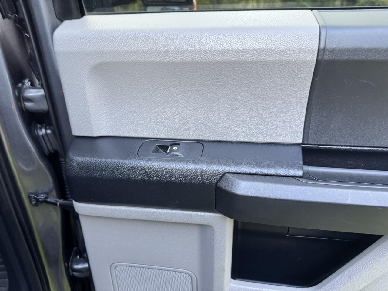 Ford Super Duty F-350 DRW  2021
