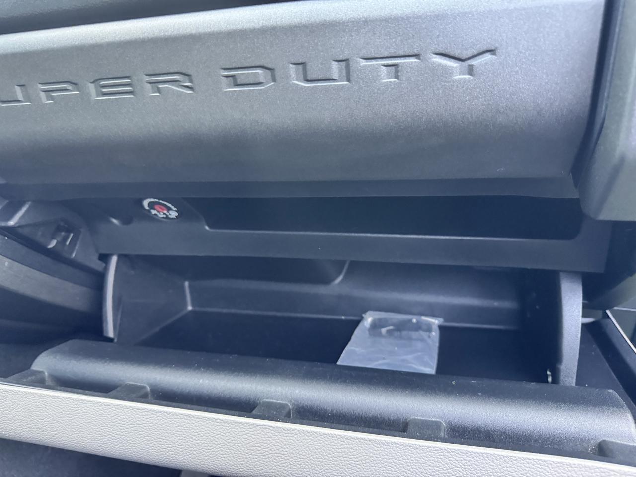 Ford Super Duty F-350 DRW  2021