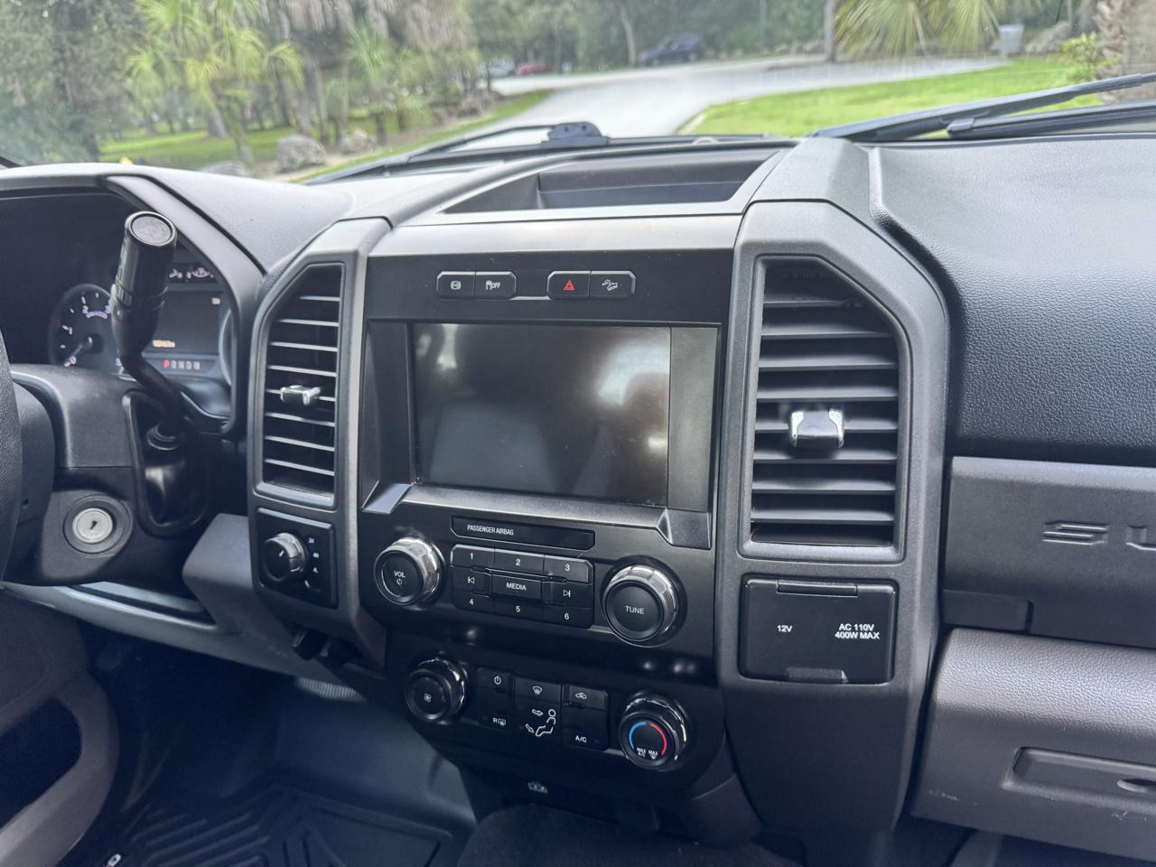 Ford Super Duty F-350 DRW  2021