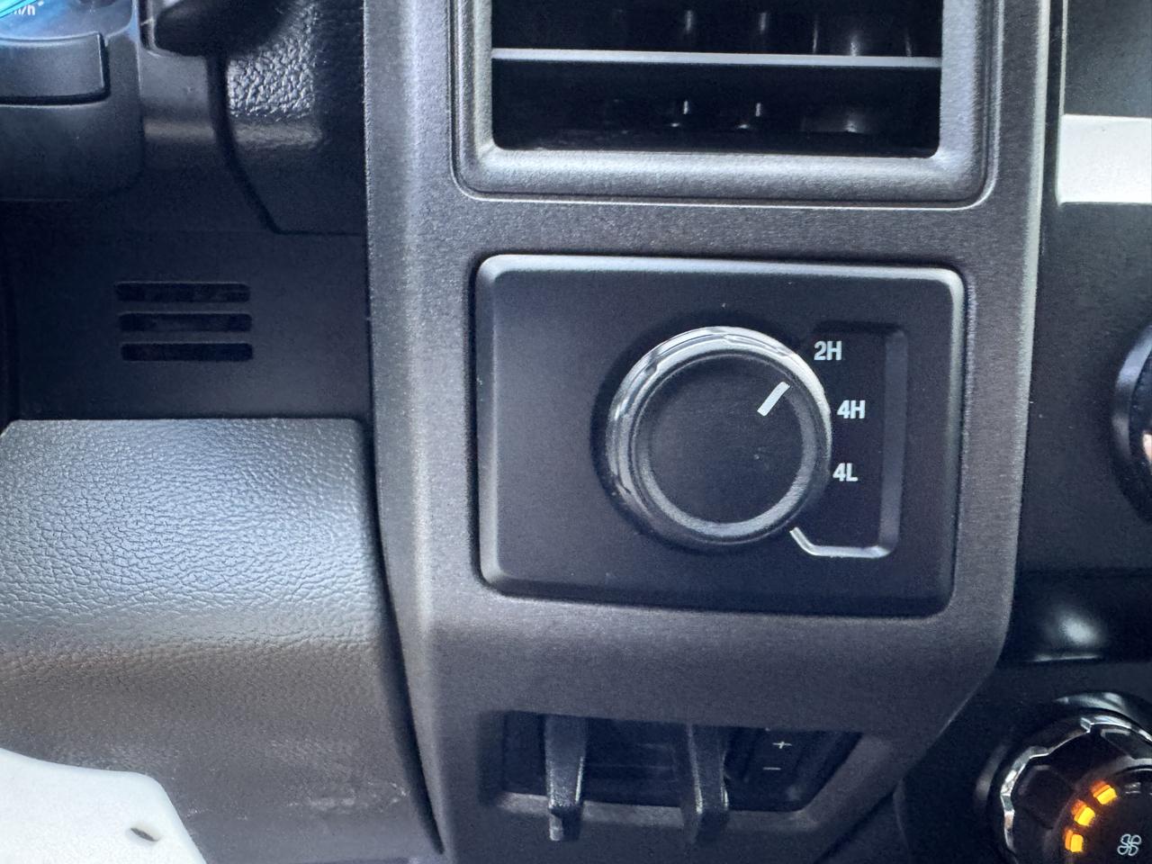 Ford Super Duty F-350 DRW  2021