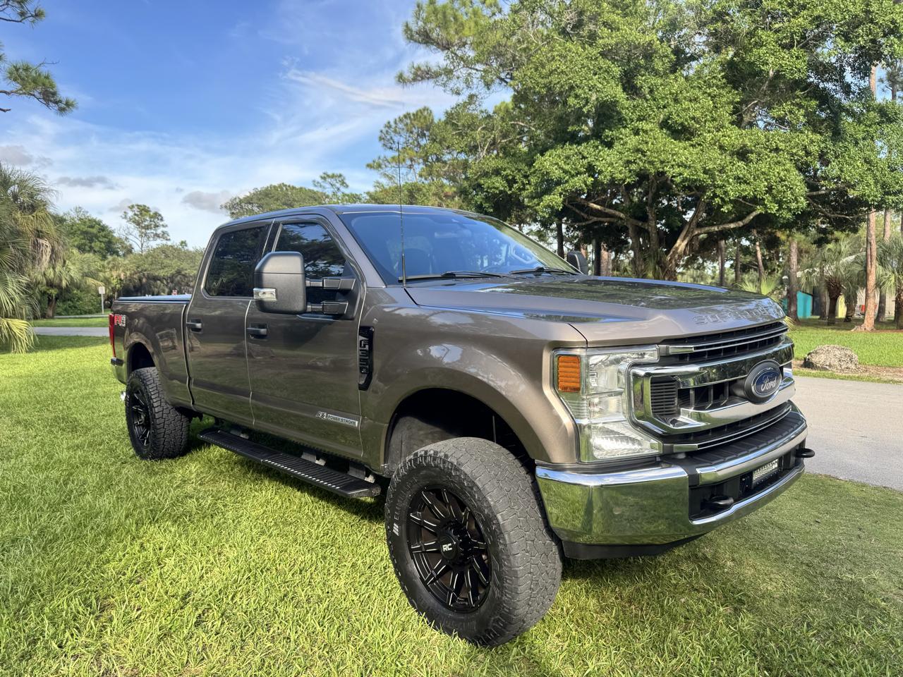 Ford Super Duty F-350 SRW  2021