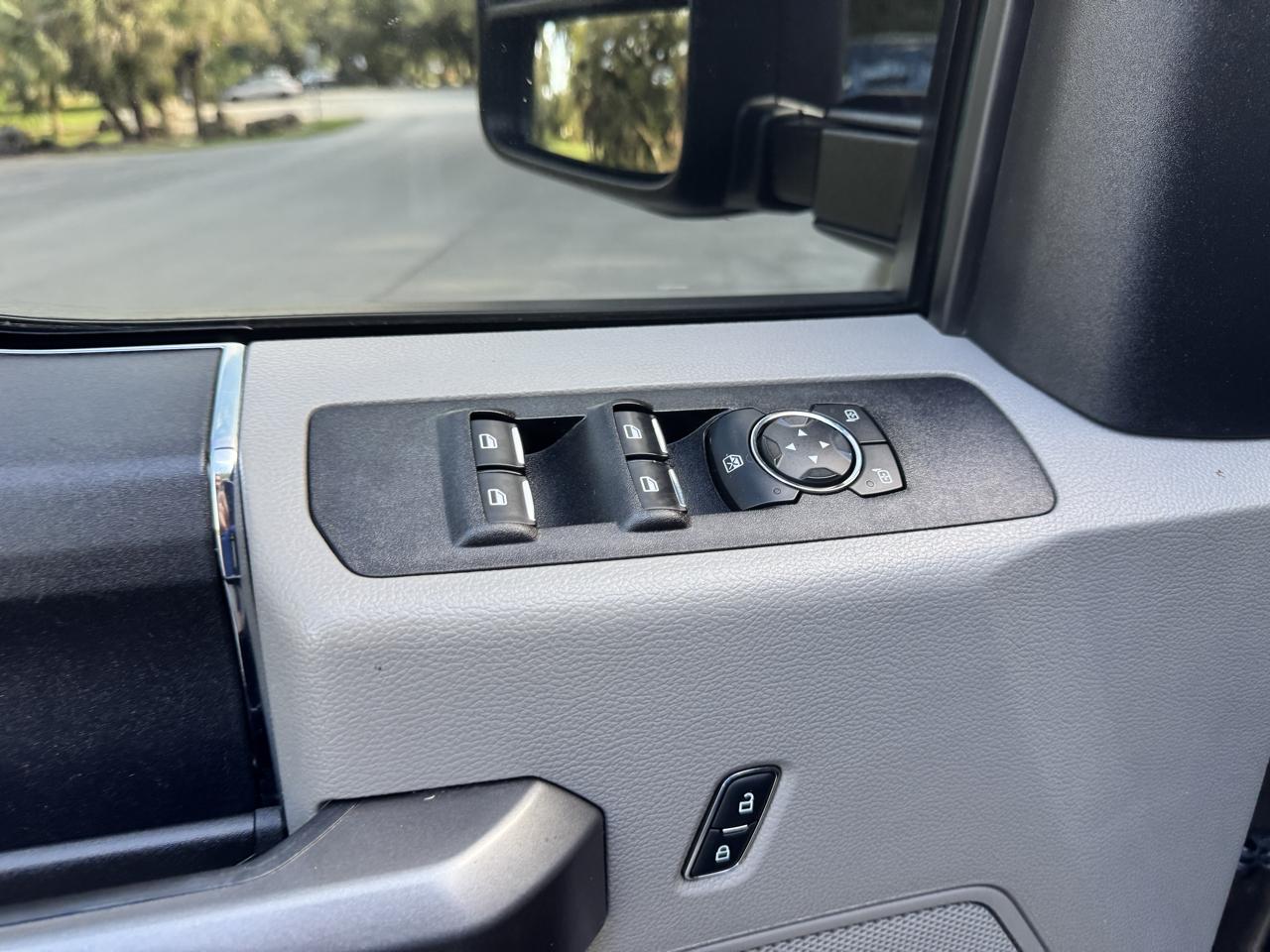 Ford Super Duty F-350 SRW  2021