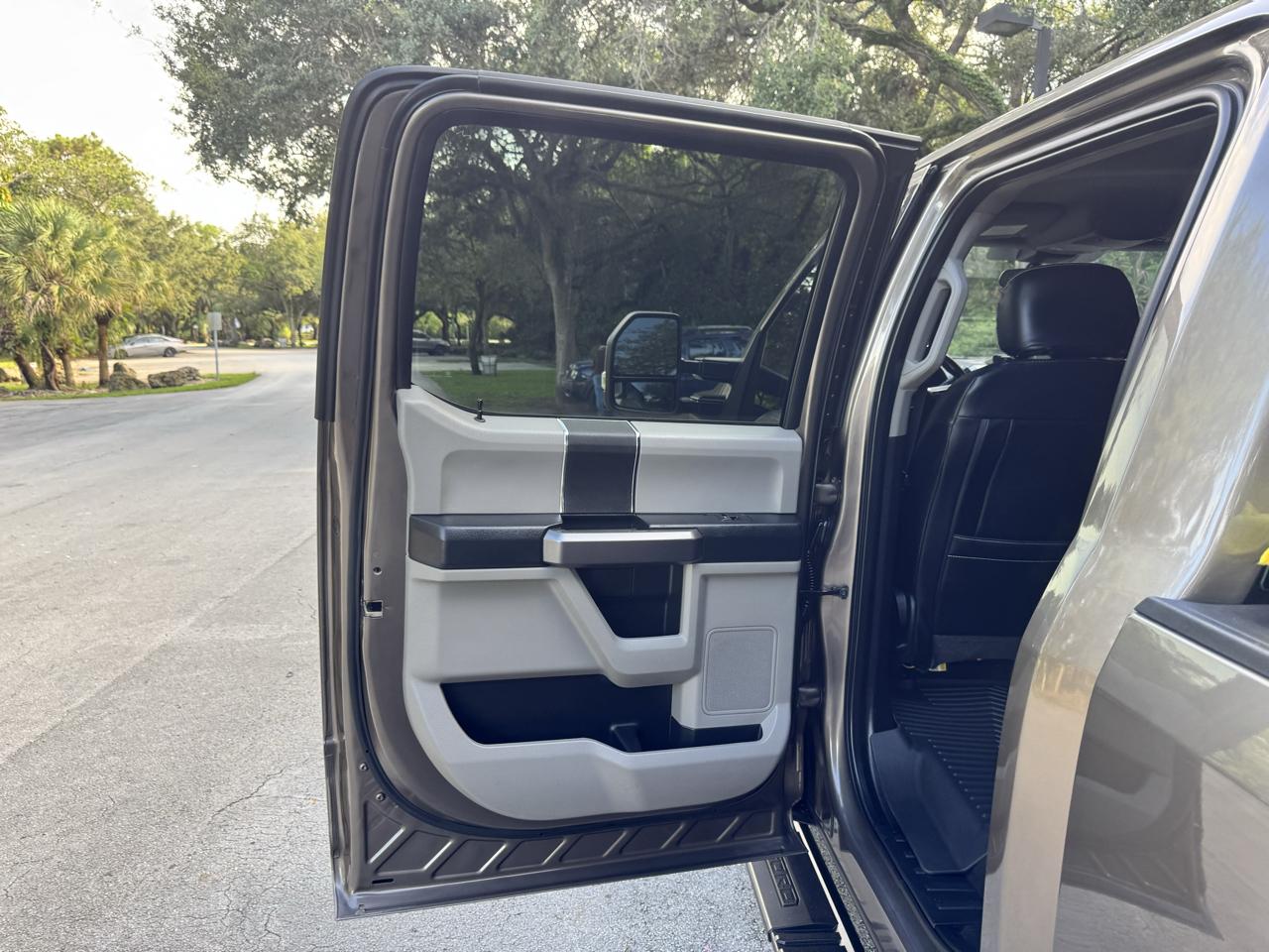 Ford Super Duty F-350 SRW  2021