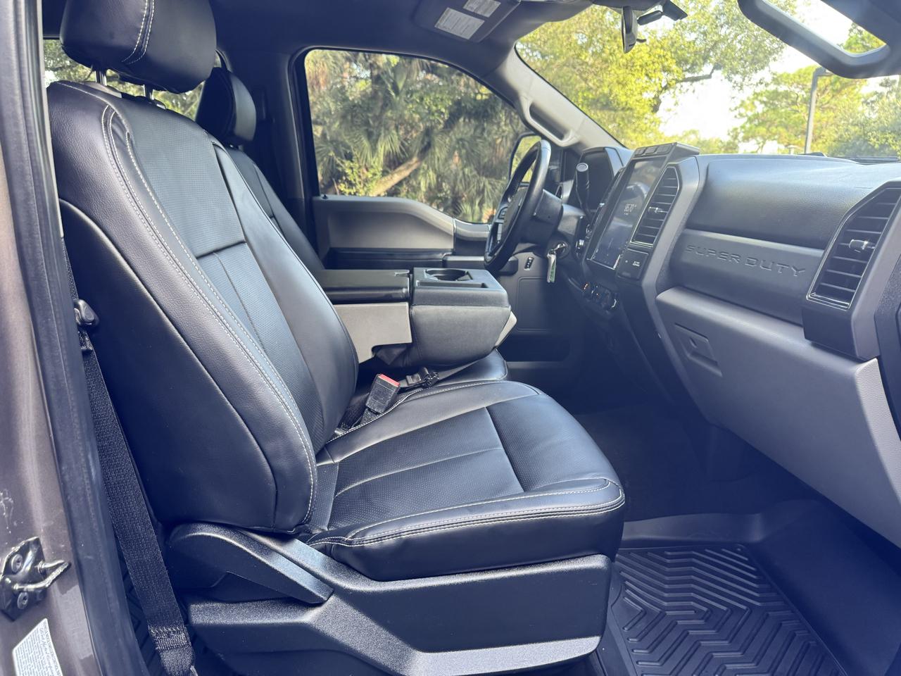 Ford Super Duty F-350 SRW  2021