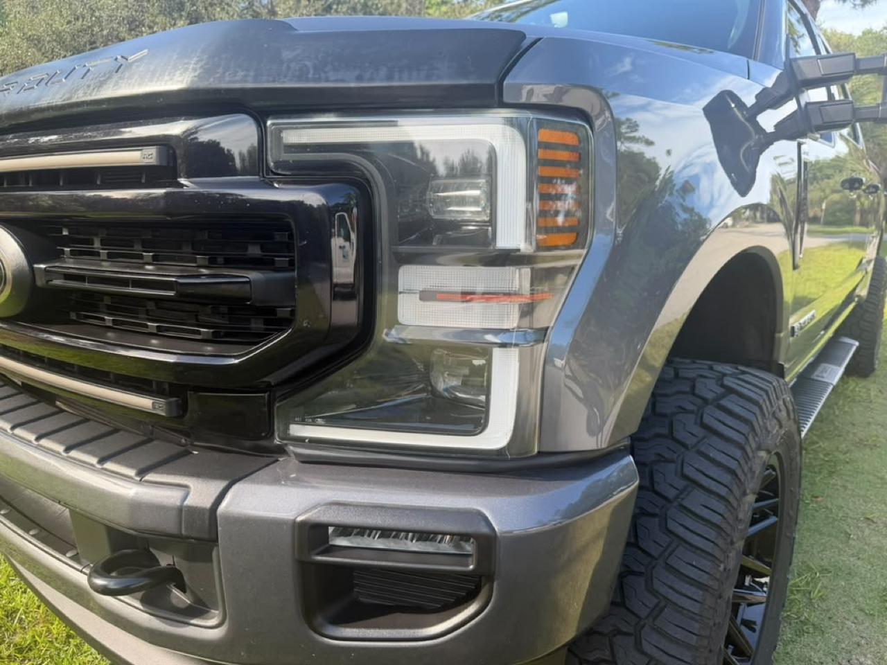 Ford Super Duty F-250 SRW 4WD Crew Cab 156" Lariat 2022