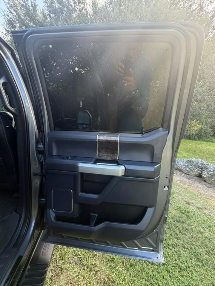 Ford Super Duty F-250 SRW 4WD Crew Cab 156" Lariat 2022