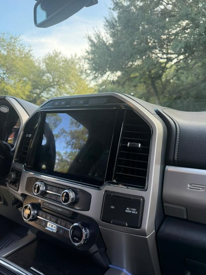 Ford Super Duty F-250 SRW 4WD Crew Cab 156" Lariat 2022