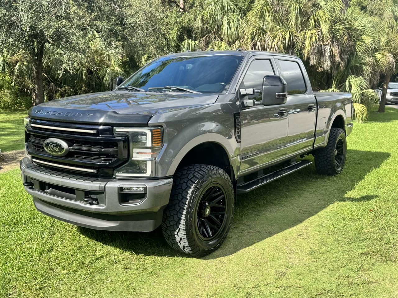 Ford Super Duty F-250 SRW 4WD Crew Cab 156" Lariat 2022