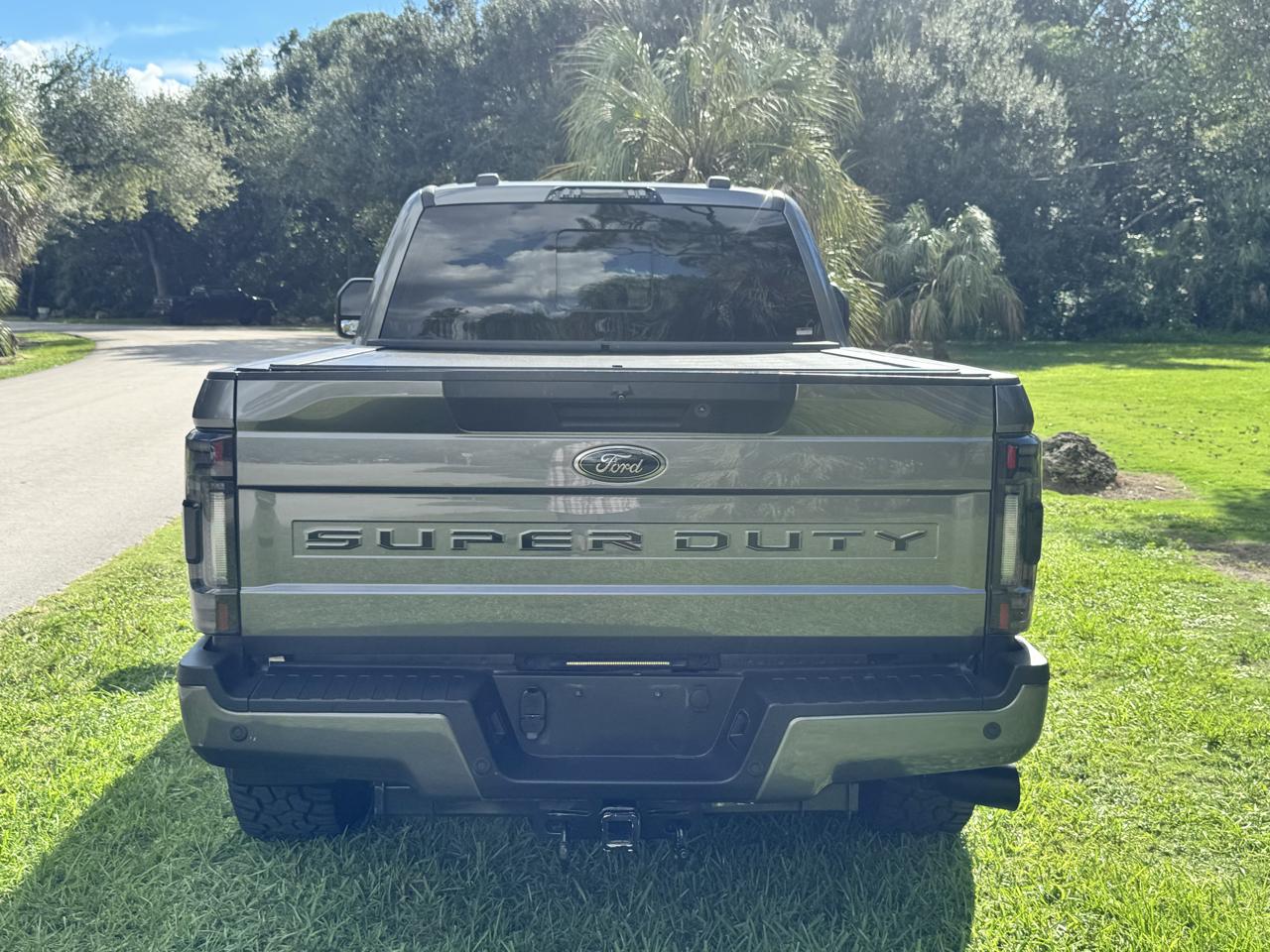 Ford Super Duty F-250 SRW 4WD Crew Cab 156" Lariat 2022