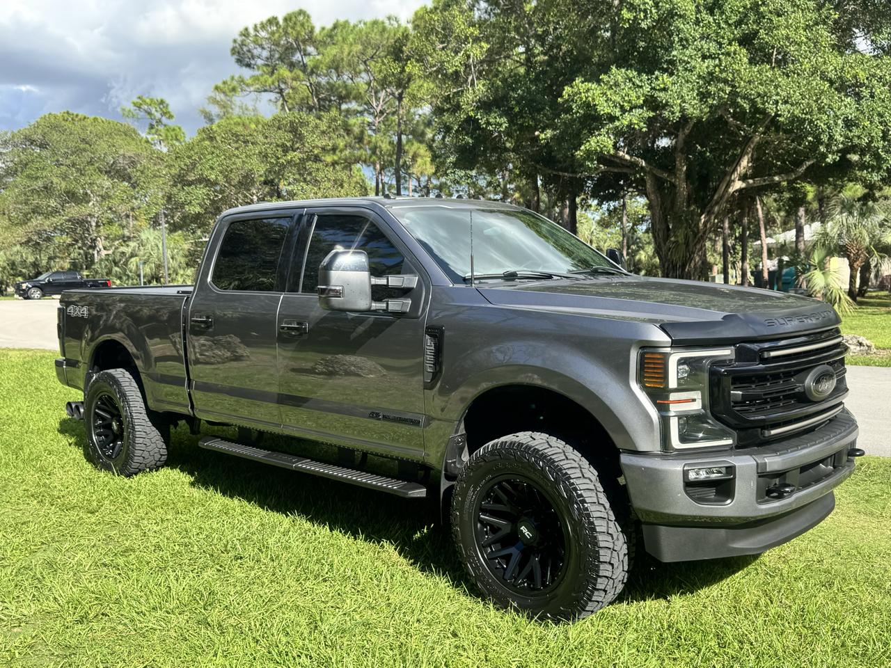Ford Super Duty F-250 SRW 4WD Crew Cab 156" Lariat 2022