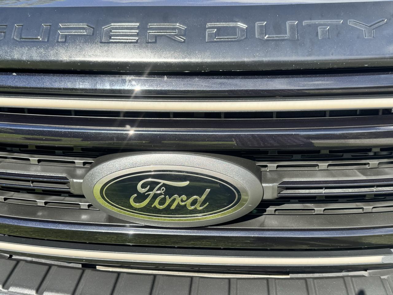 Ford Super Duty F-250 SRW 4WD Crew Cab 156" Lariat 2022