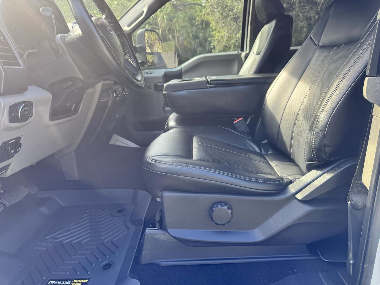 Ford Super Duty F-250 SRW  2022
