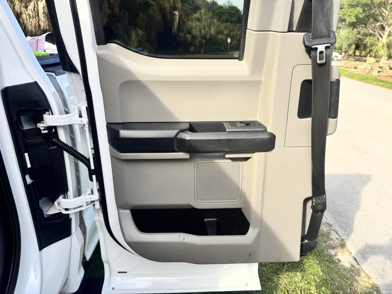 Ford Super Duty F-250 SRW  2022