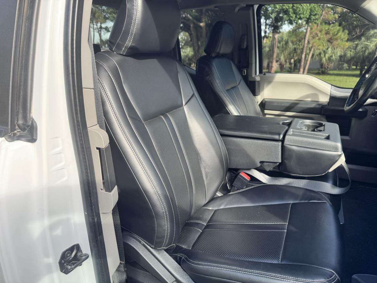 Ford Super Duty F-250 SRW  2022
