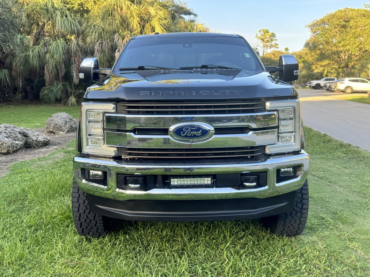 Ford Super Duty F-250 SRW King Ranch 4WD Crew Cab 8' Box 2017