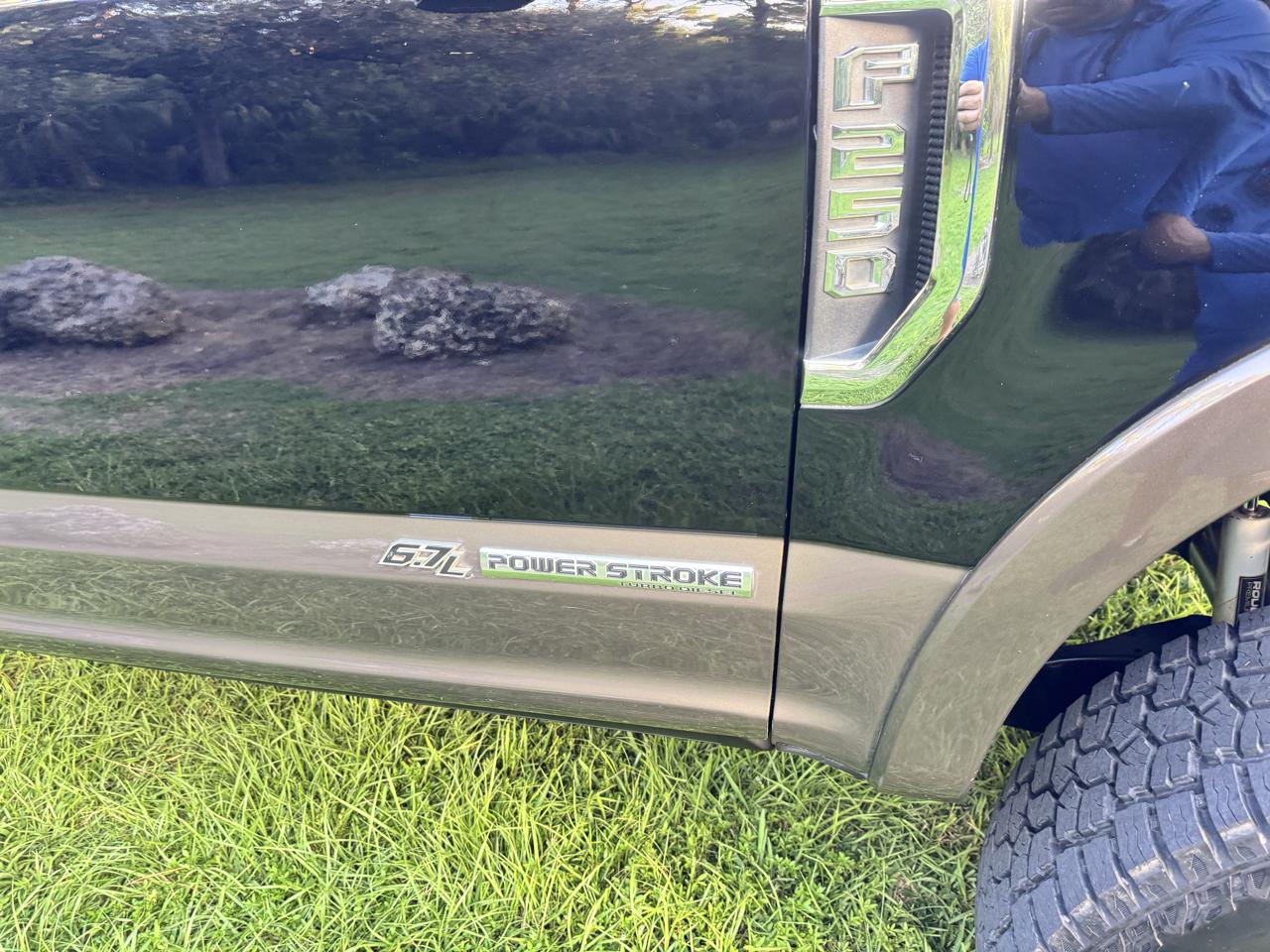 Ford Super Duty F-250 SRW King Ranch 4WD Crew Cab 8' Box 2017