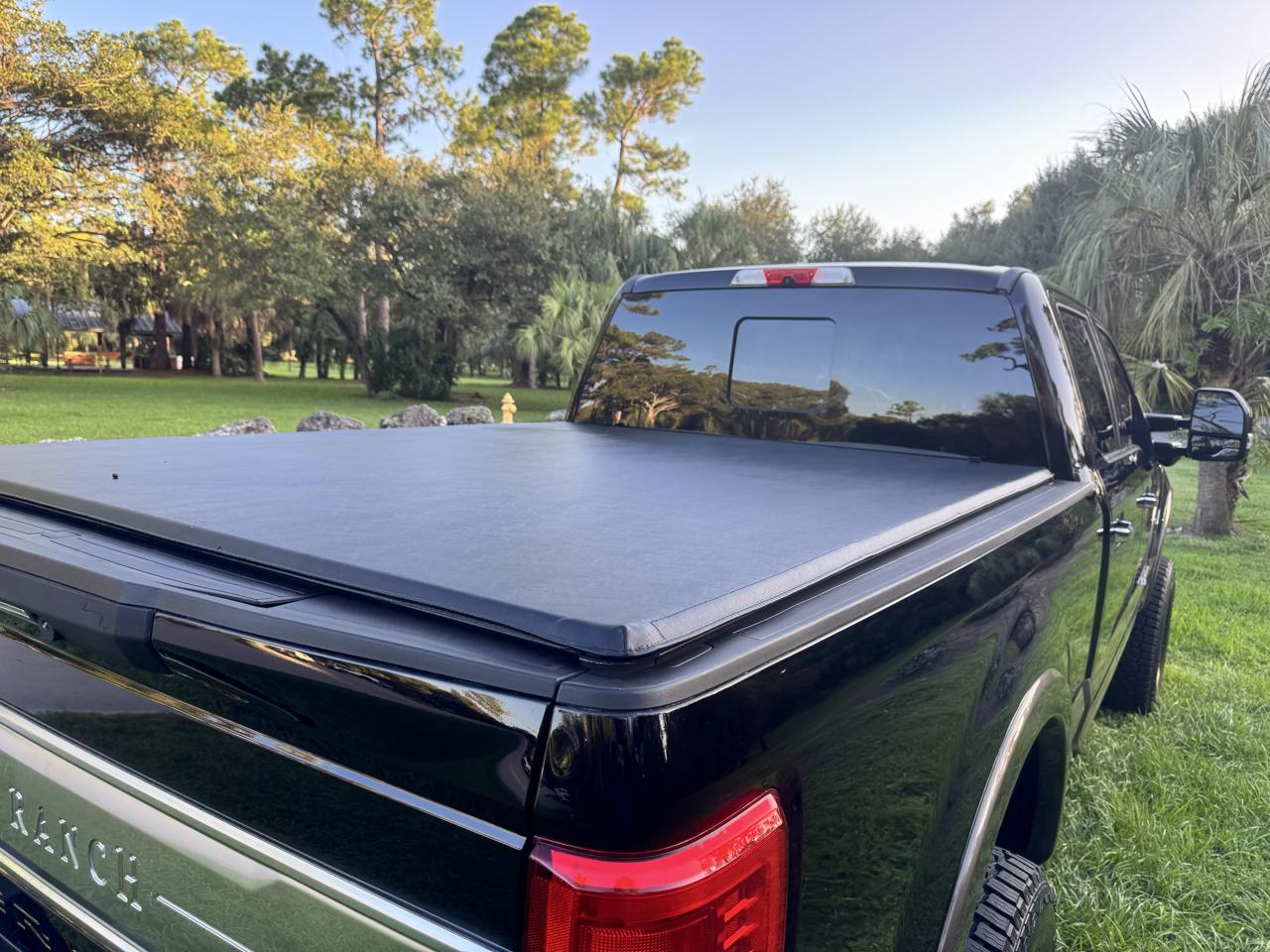 Ford Super Duty F-250 SRW King Ranch 4WD Crew Cab 8' Box 2017