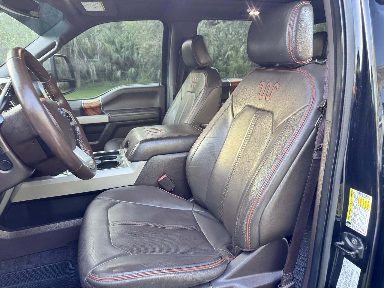 Ford Super Duty F-250 SRW King Ranch 4WD Crew Cab 8' Box 2017