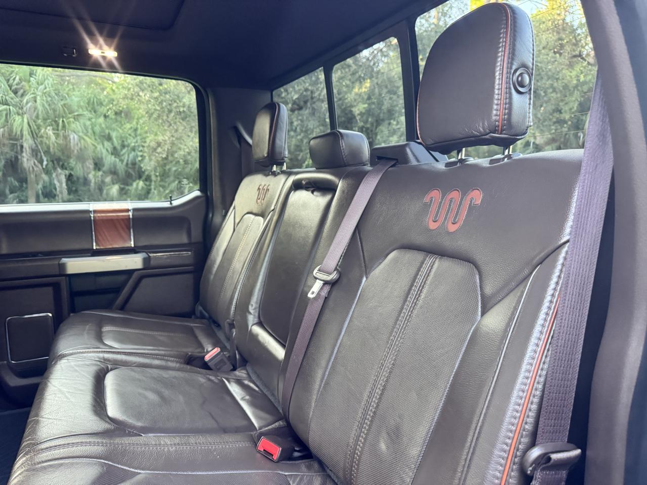 Ford Super Duty F-250 SRW King Ranch 4WD Crew Cab 8' Box 2017
