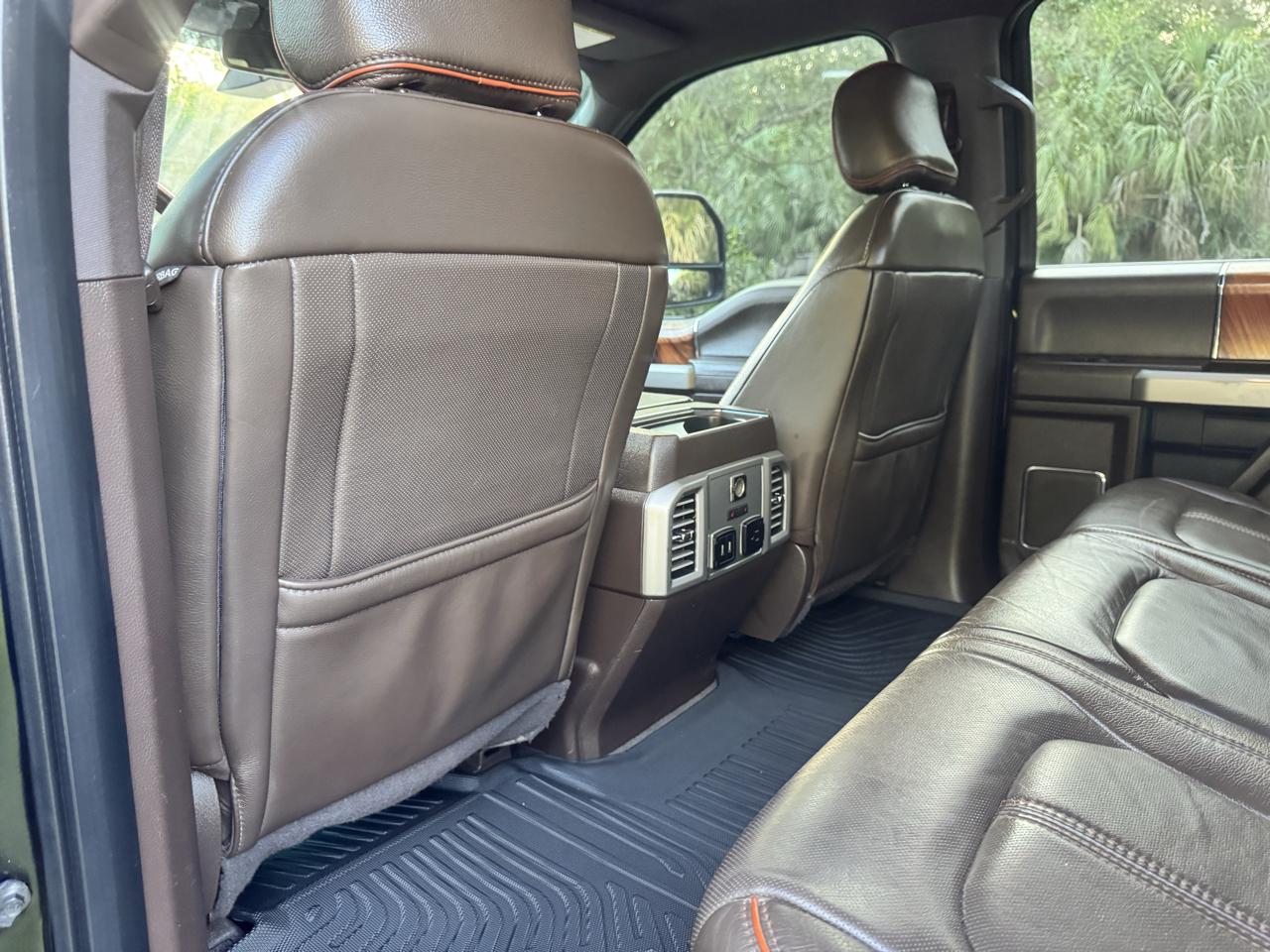 Ford Super Duty F-250 SRW King Ranch 4WD Crew Cab 8' Box 2017