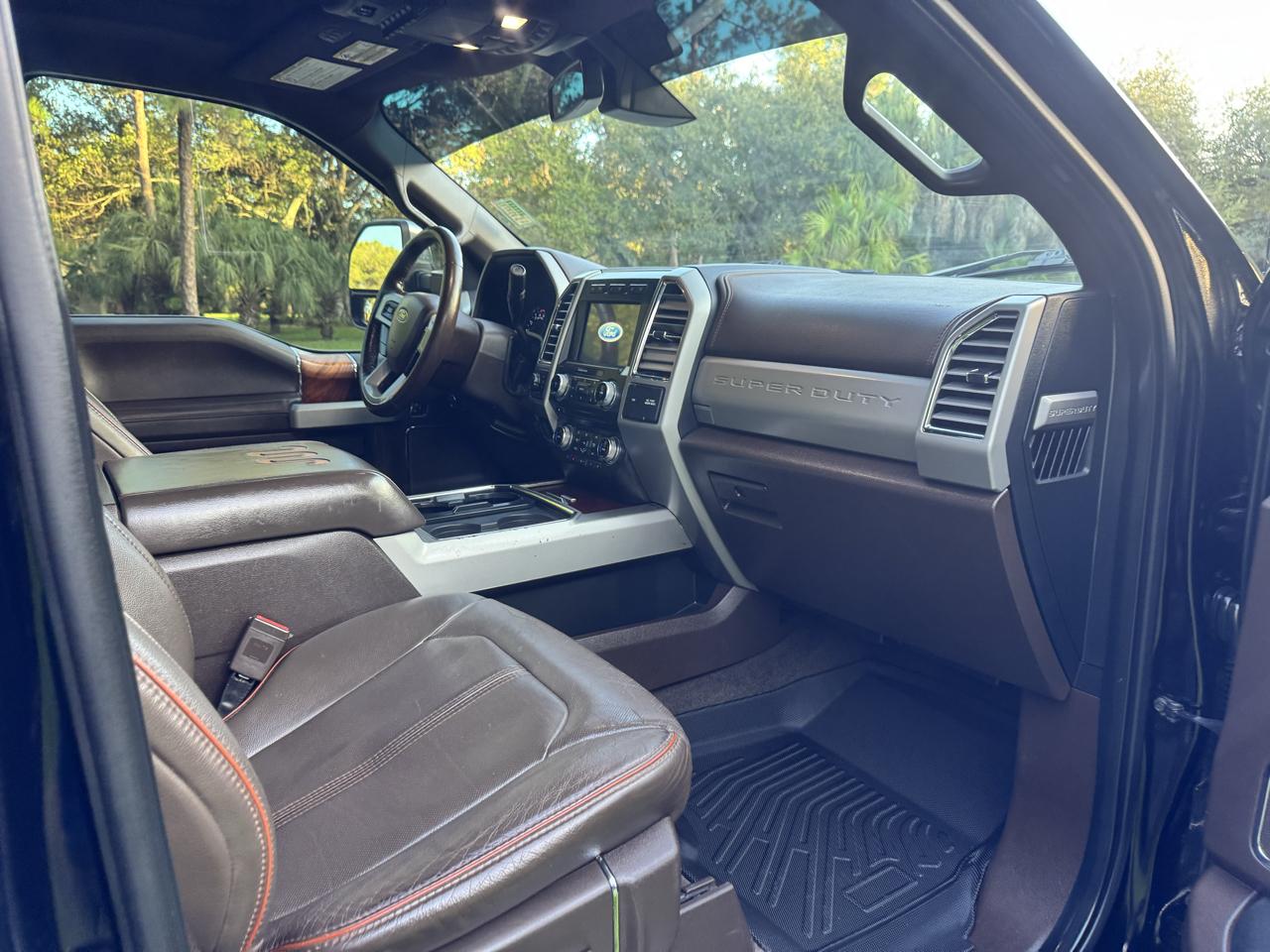 Ford Super Duty F-250 SRW King Ranch 4WD Crew Cab 8' Box 2017