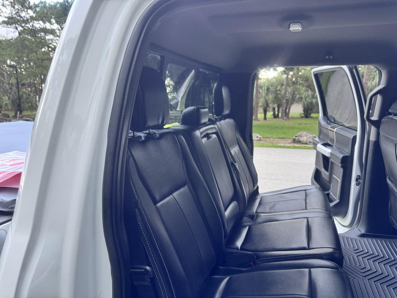 Ford Super Duty F-250 SRW Lariat 4WD Crew Cab 6.75' Box 2021
