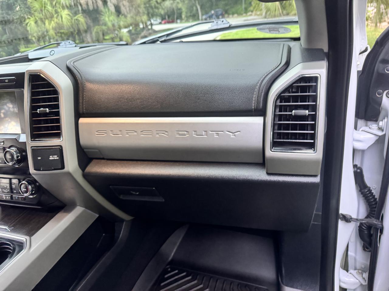 Ford Super Duty F-250 SRW Lariat 4WD Crew Cab 6.75' Box 2021