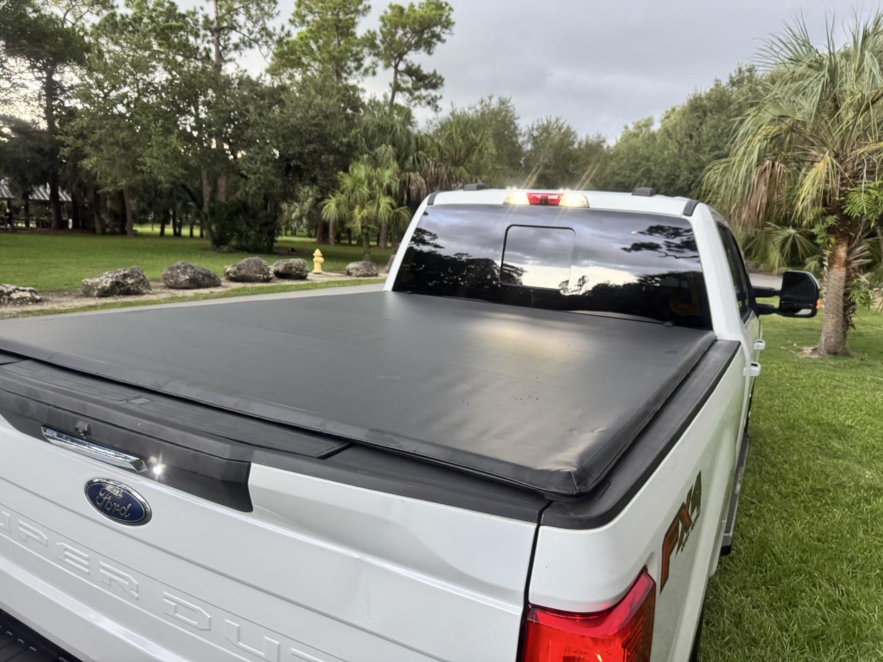 Ford Super Duty F-250 SRW Lariat 4WD Crew Cab 6.75' Box 2021
