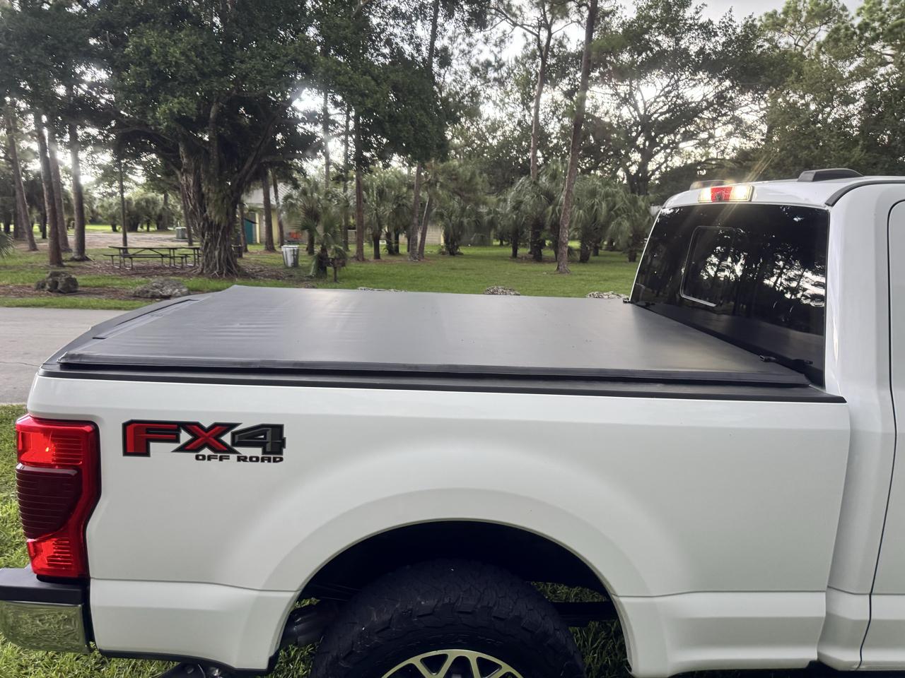 Ford Super Duty F-250 SRW Lariat 4WD Crew Cab 6.75' Box 2021