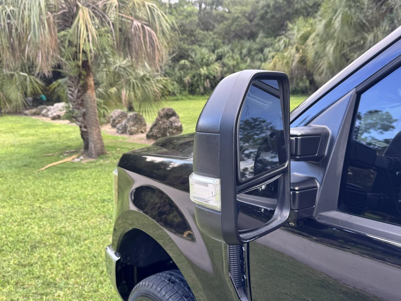 Ford Super Duty F-350 DRW XLT 4WD Crew Cab 8' Box 2019