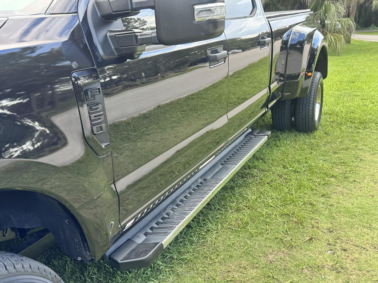 Ford Super Duty F-350 DRW XLT 4WD Crew Cab 8' Box 2019