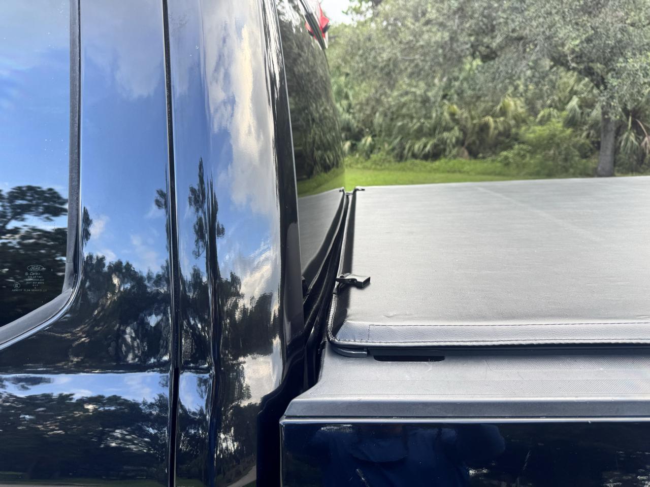 Ford Super Duty F-350 DRW XLT 4WD Crew Cab 8' Box 2019