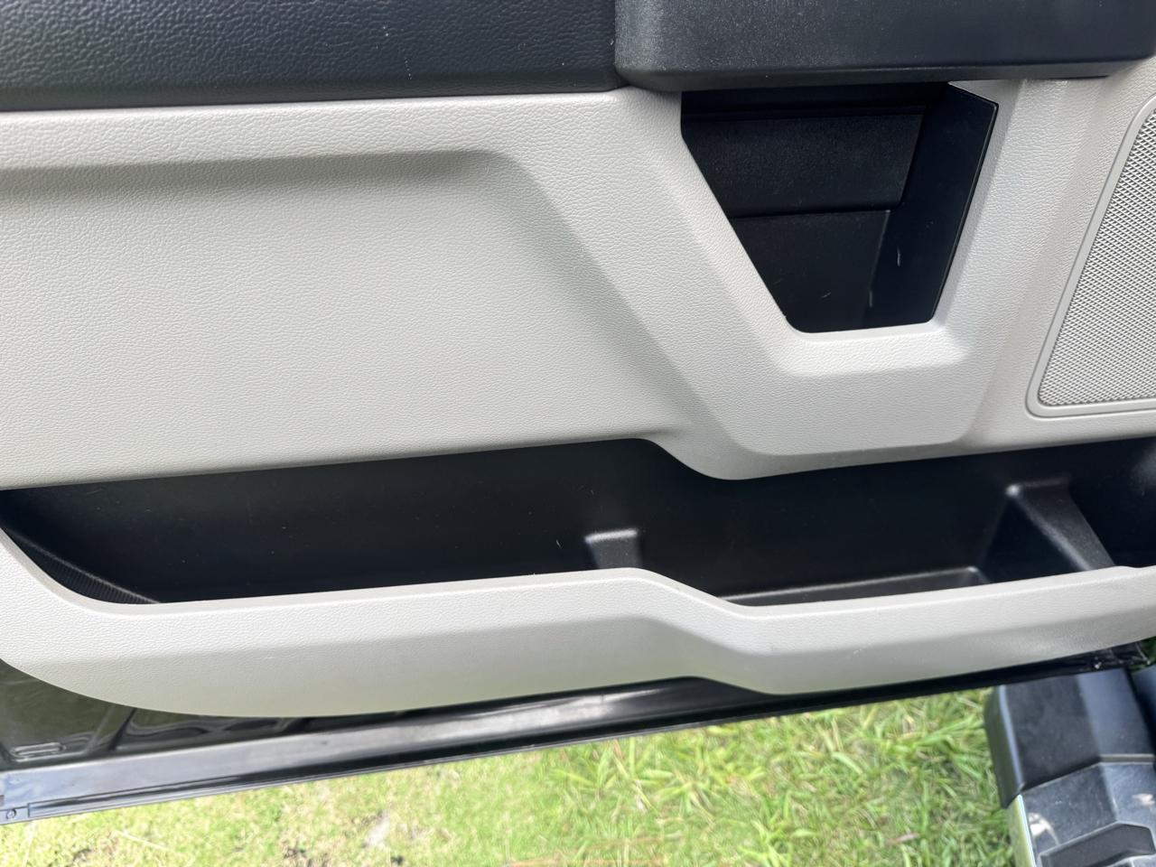 Ford Super Duty F-350 DRW XLT 4WD Crew Cab 8' Box 2019