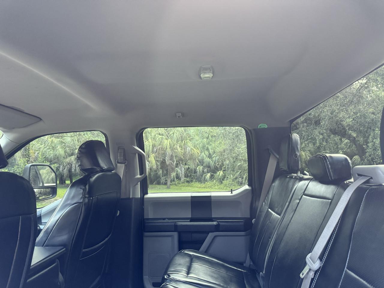 Ford Super Duty F-350 DRW XLT 4WD Crew Cab 8' Box 2019