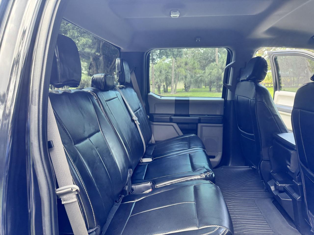 Ford Super Duty F-350 DRW XLT 4WD Crew Cab 8' Box 2019