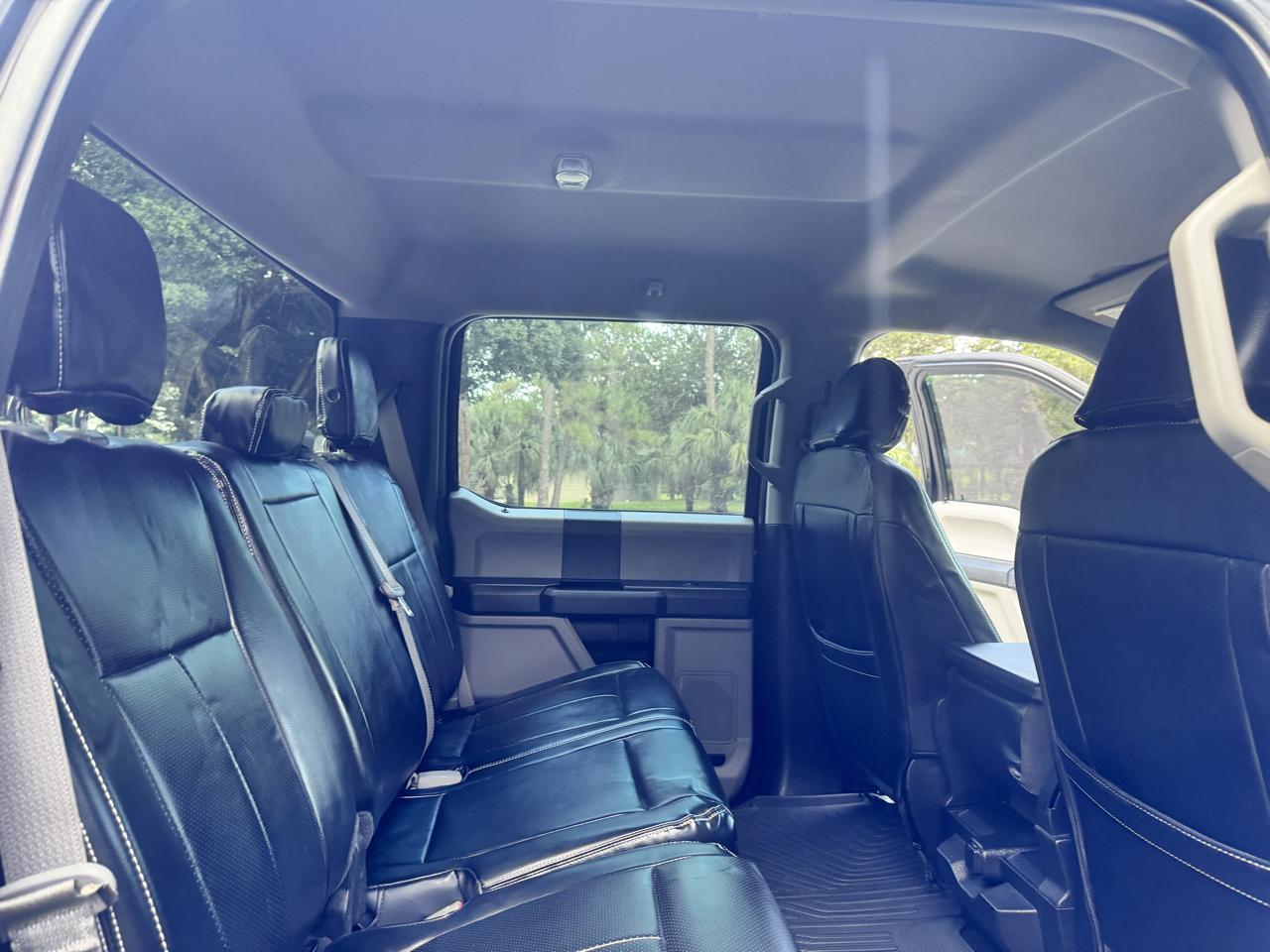 Ford Super Duty F-350 DRW XLT 4WD Crew Cab 8' Box 2019