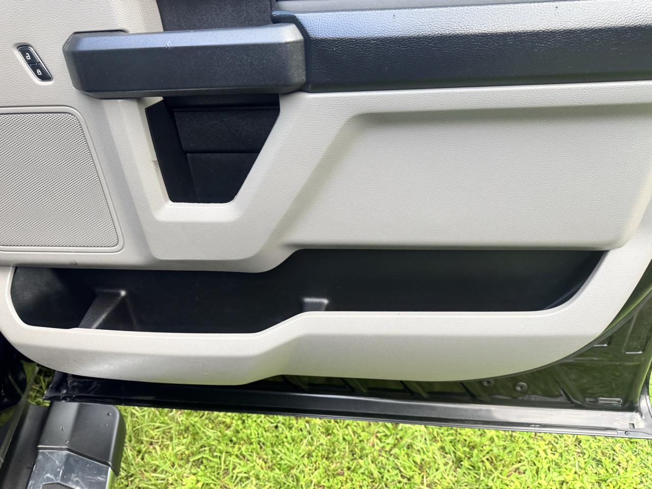 Ford Super Duty F-350 DRW XLT 4WD Crew Cab 8' Box 2019